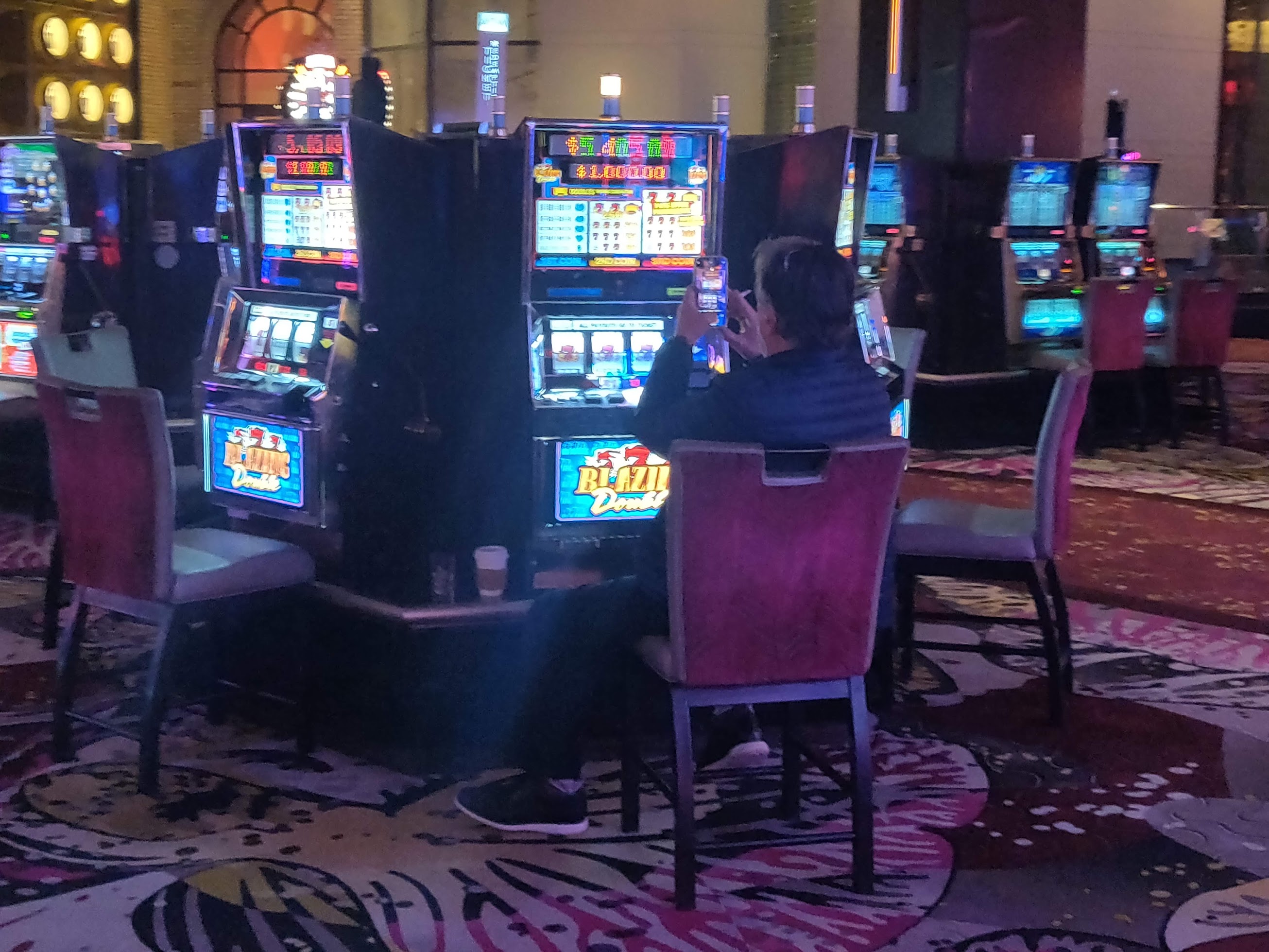 A good sign? Dude just hit a Blazing Sevens progressive